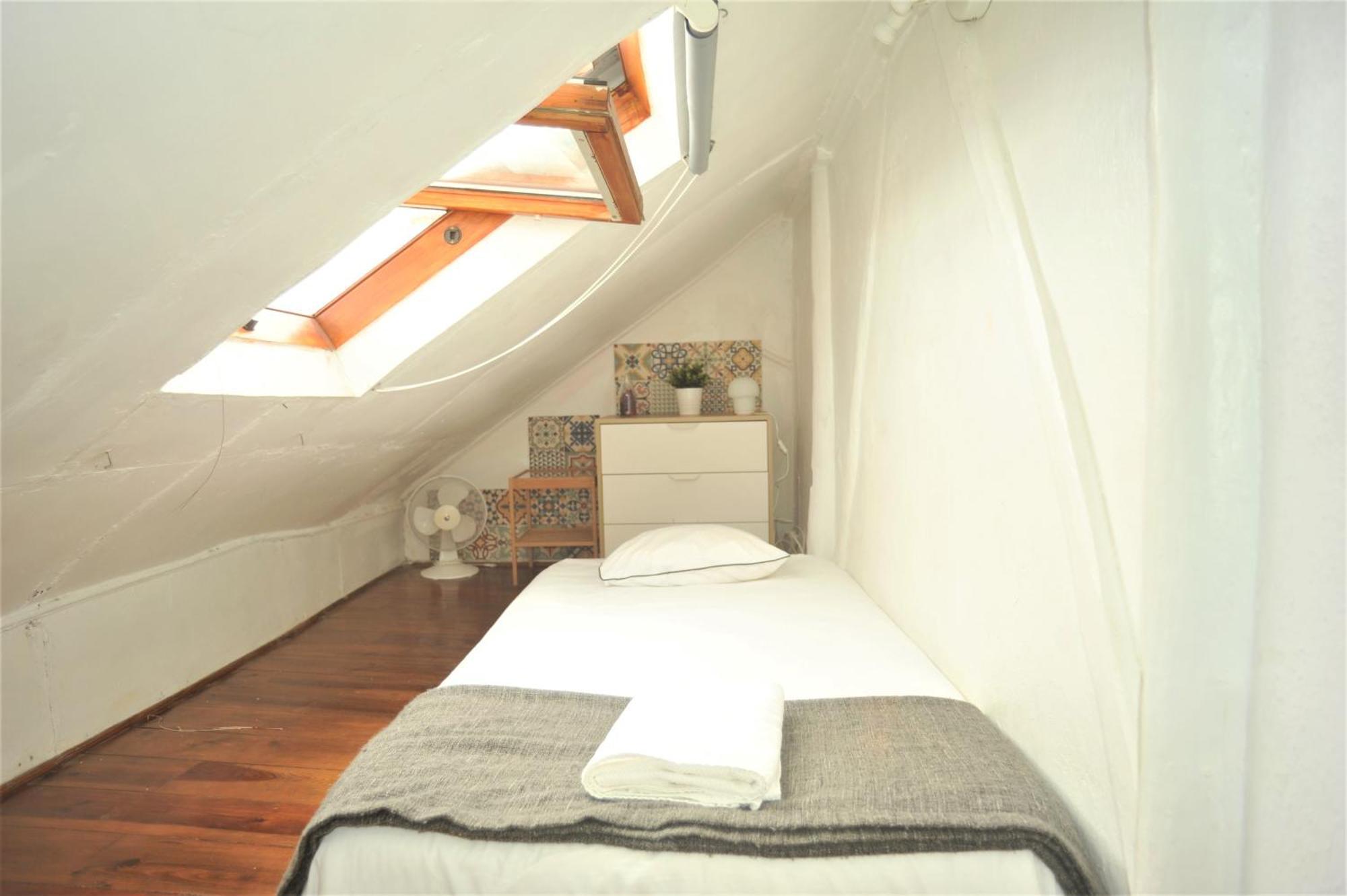 Santos - Upper Loft With River View Lisbon